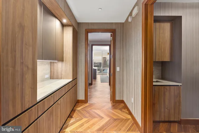 $3,975,000 | 300 International Drive, Unit 2201, Baltimore, MD 21202