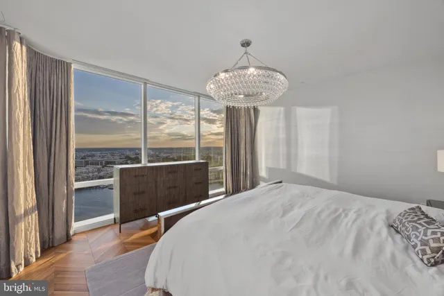 $3,975,000 | 300 International Drive, Unit 2201, Baltimore, MD 21202