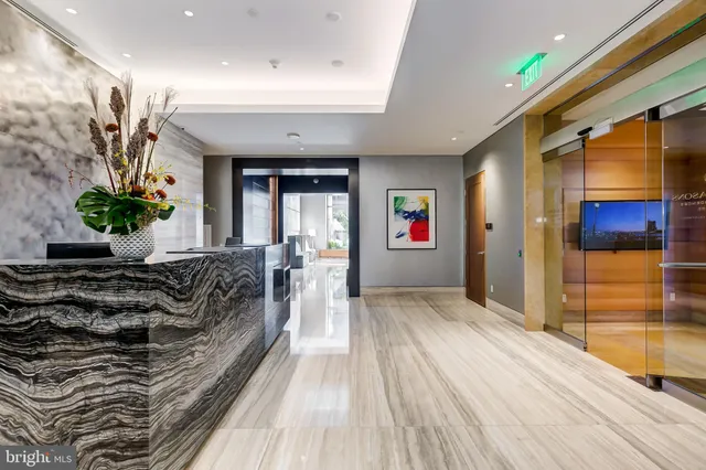 $3,975,000 | 300 International Drive, Unit 2201, Baltimore, MD 21202