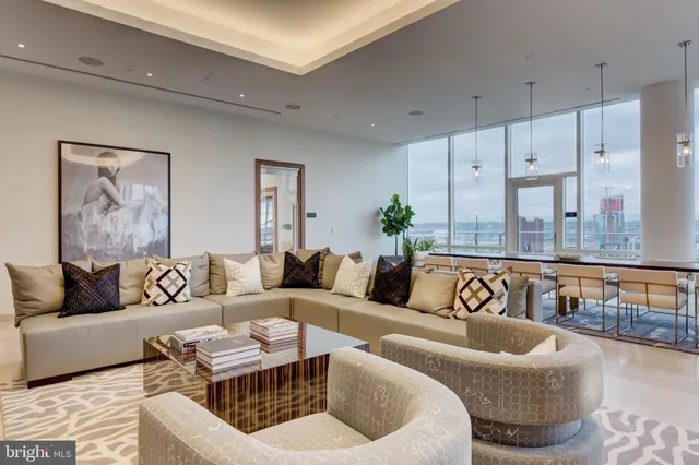 $3,975,000 | 300 International Drive, Unit 2201, Baltimore, MD 21202