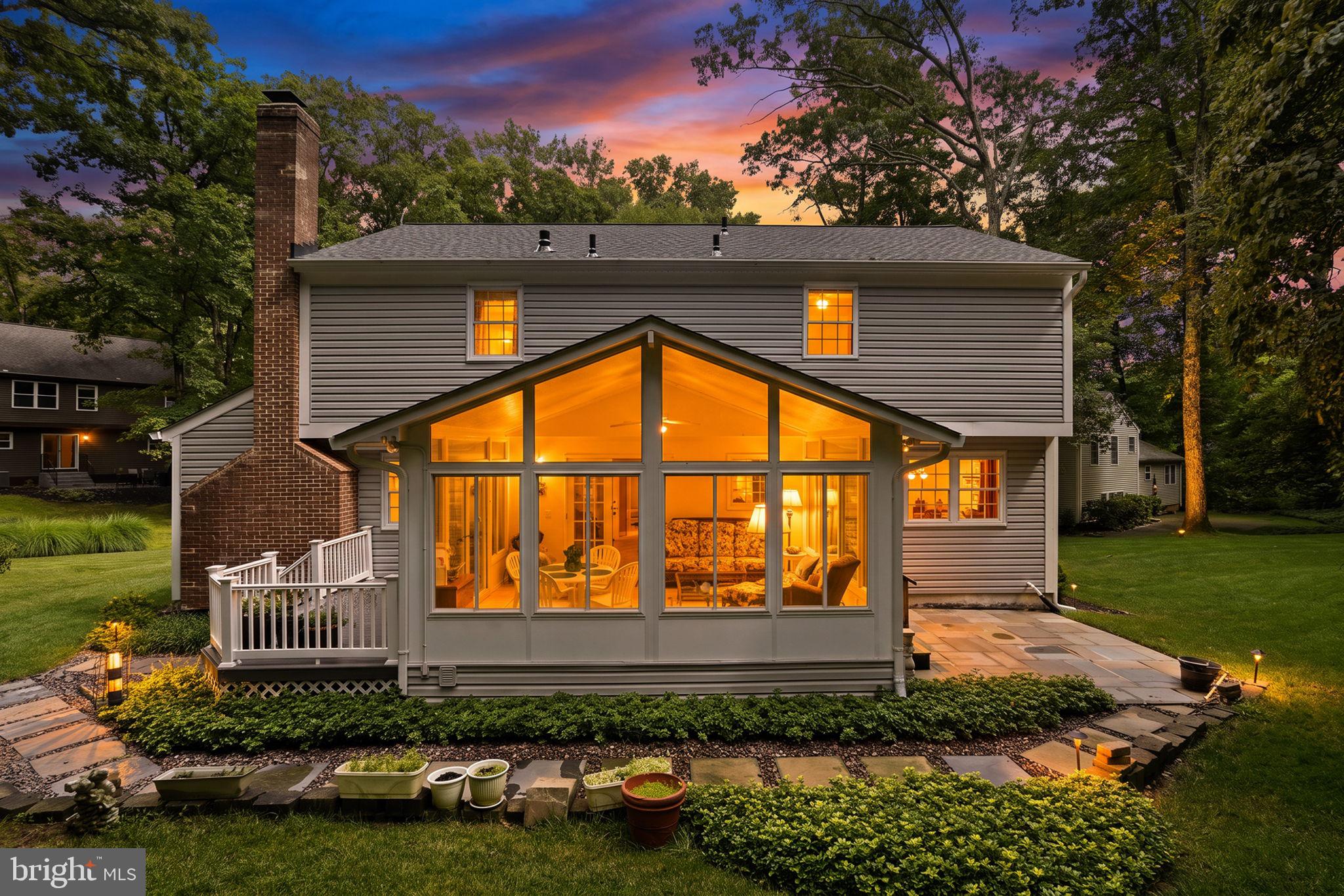 1842 Post Oak Trail Reston, VA 20191 - Photo 3 of 53 Gallery Image 3