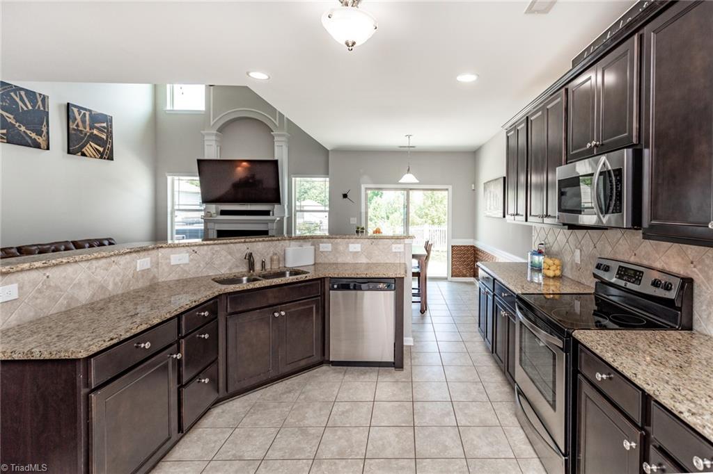3407 Lamplight Way High Point, NC 27265 - Photo 17 of 47 Gallery Image 17