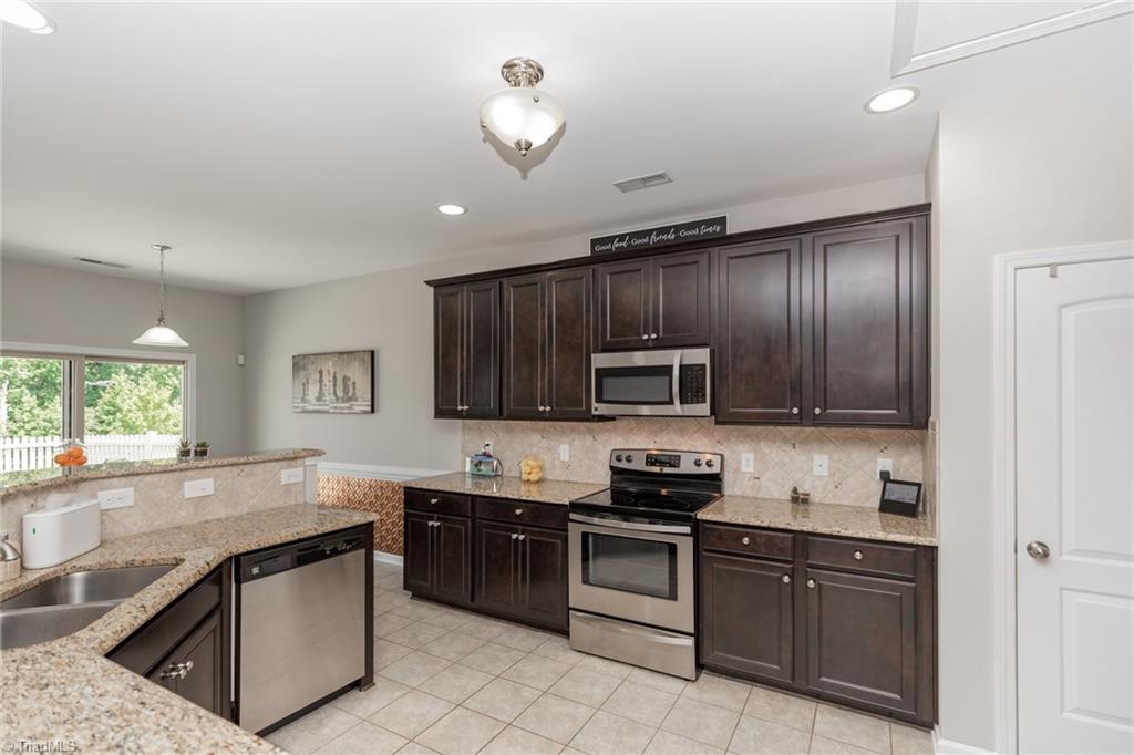 3407 Lamplight Way High Point, NC 27265 - Photo 18 of 47 Gallery Image 18