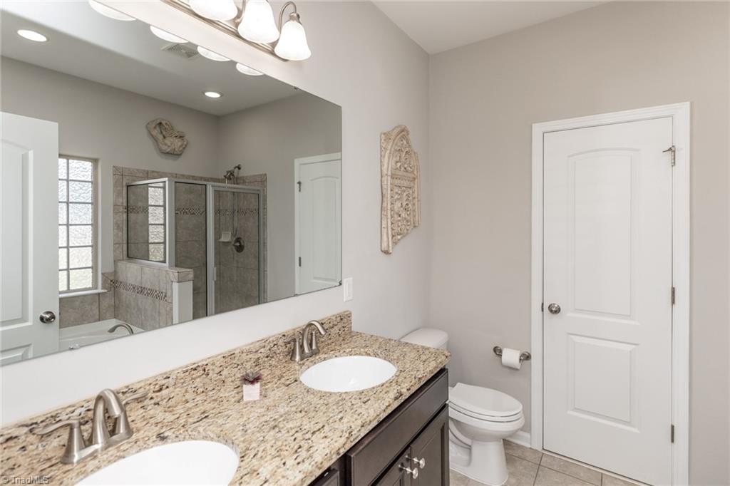 3407 Lamplight Way High Point, NC 27265 - Photo 27 of 47 Gallery Image 27