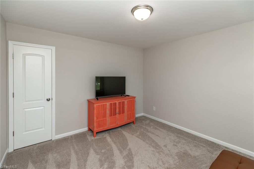3407 Lamplight Way High Point, NC 27265 - Photo 32 of 47 Gallery Image 32