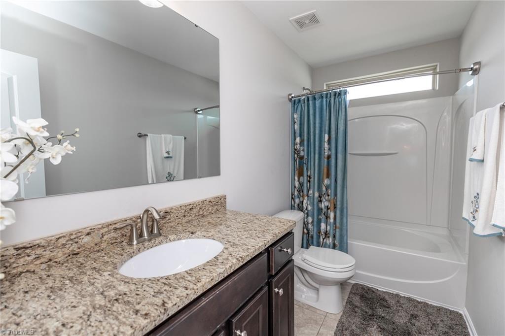 3407 Lamplight Way High Point, NC 27265 - Photo 35 of 47 Gallery Image 35