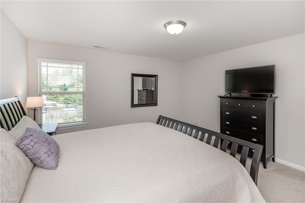 3407 Lamplight Way High Point, NC 27265 - Photo 37 of 47 Gallery Image 37