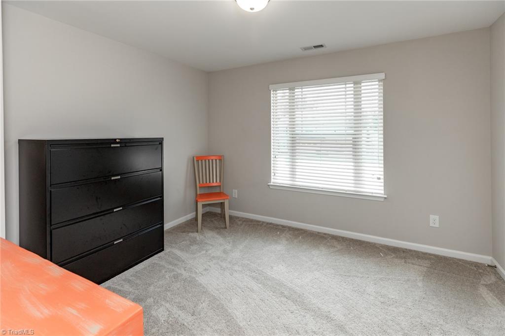 3407 Lamplight Way High Point, NC 27265 - Photo 38 of 47 Gallery Image 38