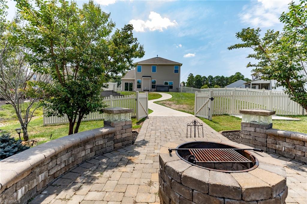 3407 Lamplight Way High Point, NC 27265 - Photo 43 of 47 Gallery Image 43