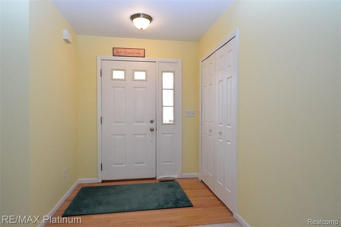 1061 Peavy Road Howell, MI 48843 - Photo 13 of 22 DSC_4109.JPG