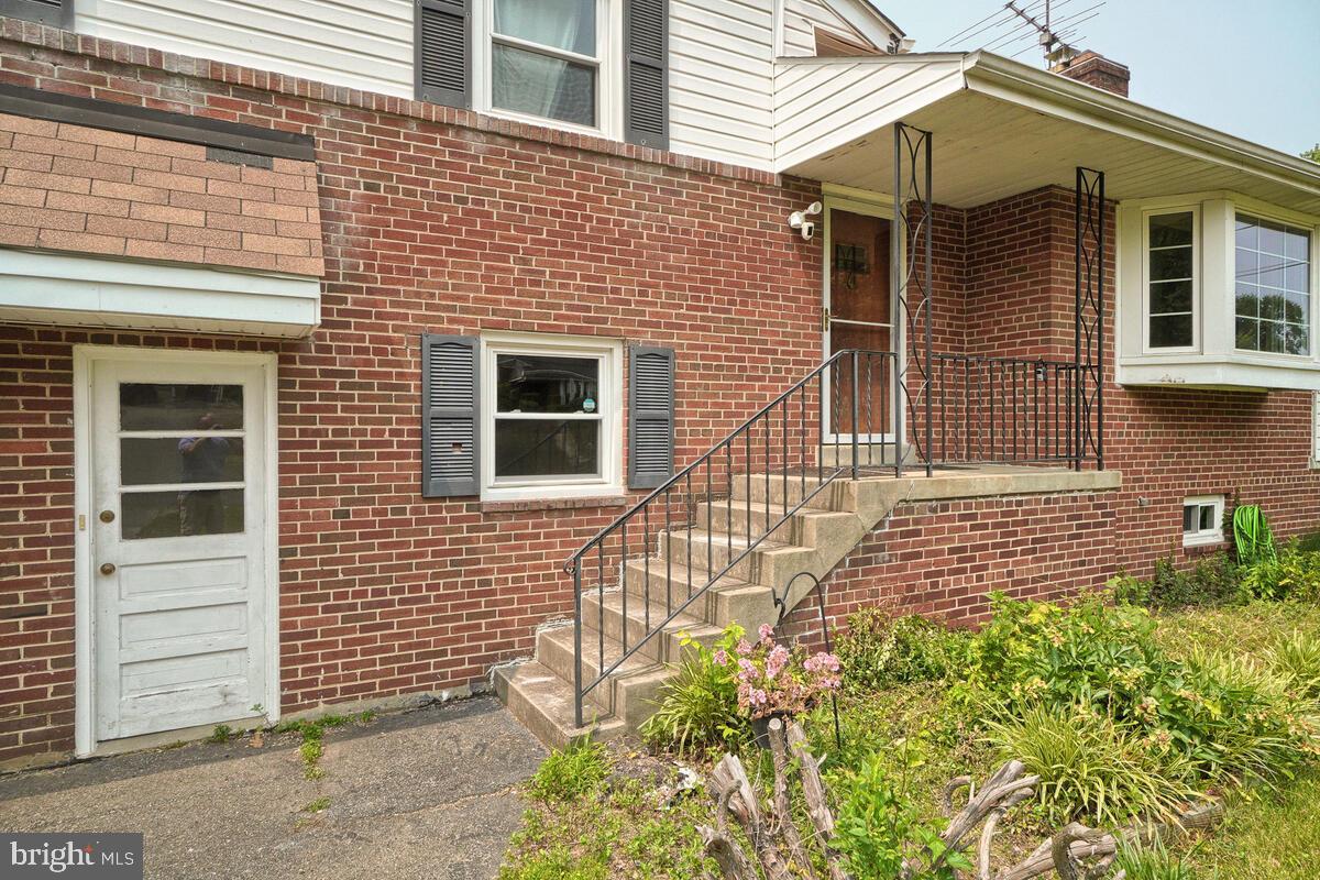 1032 Tanley Road Silver Spring, MD 20904 - Photo 3 of 45