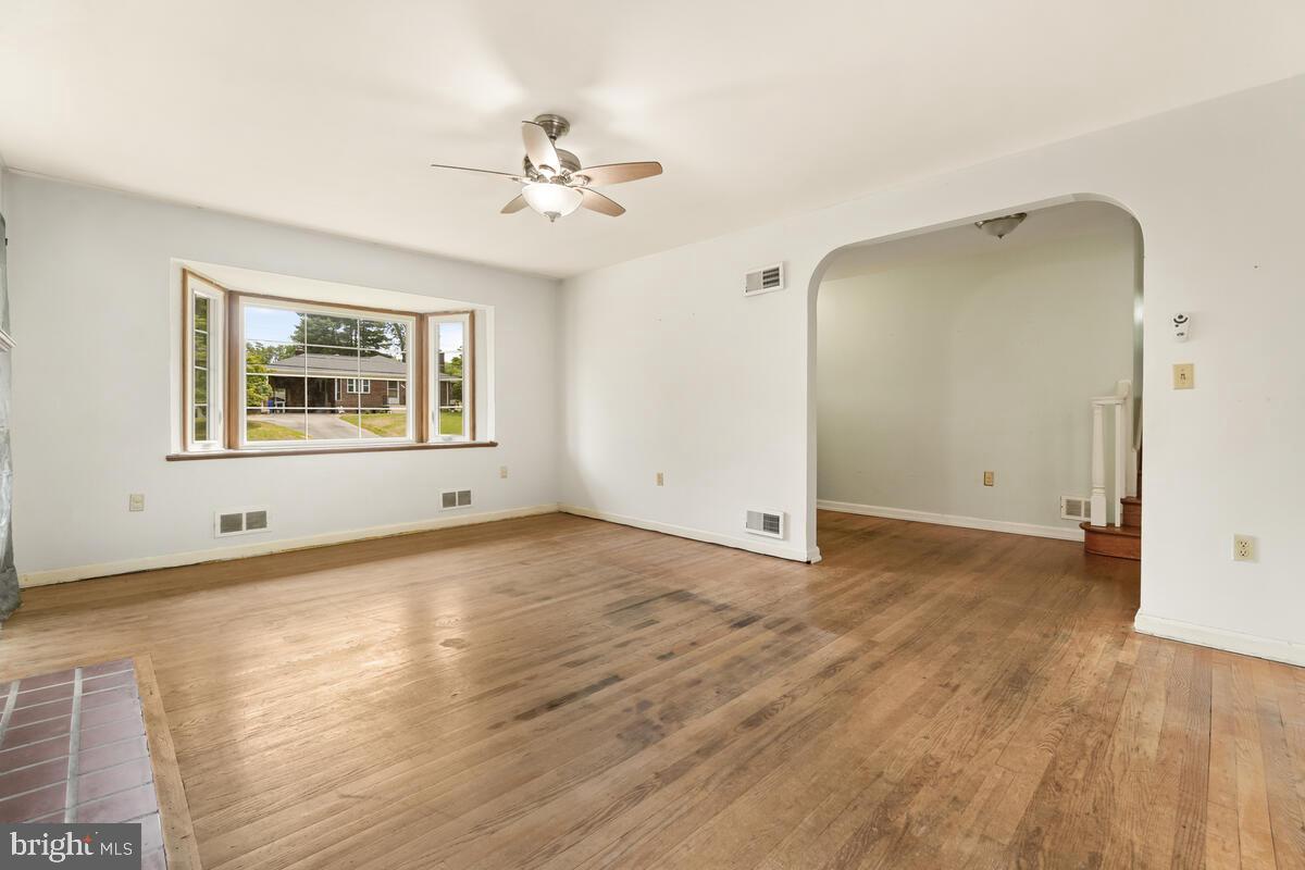 1032 Tanley Road Silver Spring, MD 20904 - Photo 5 of 45