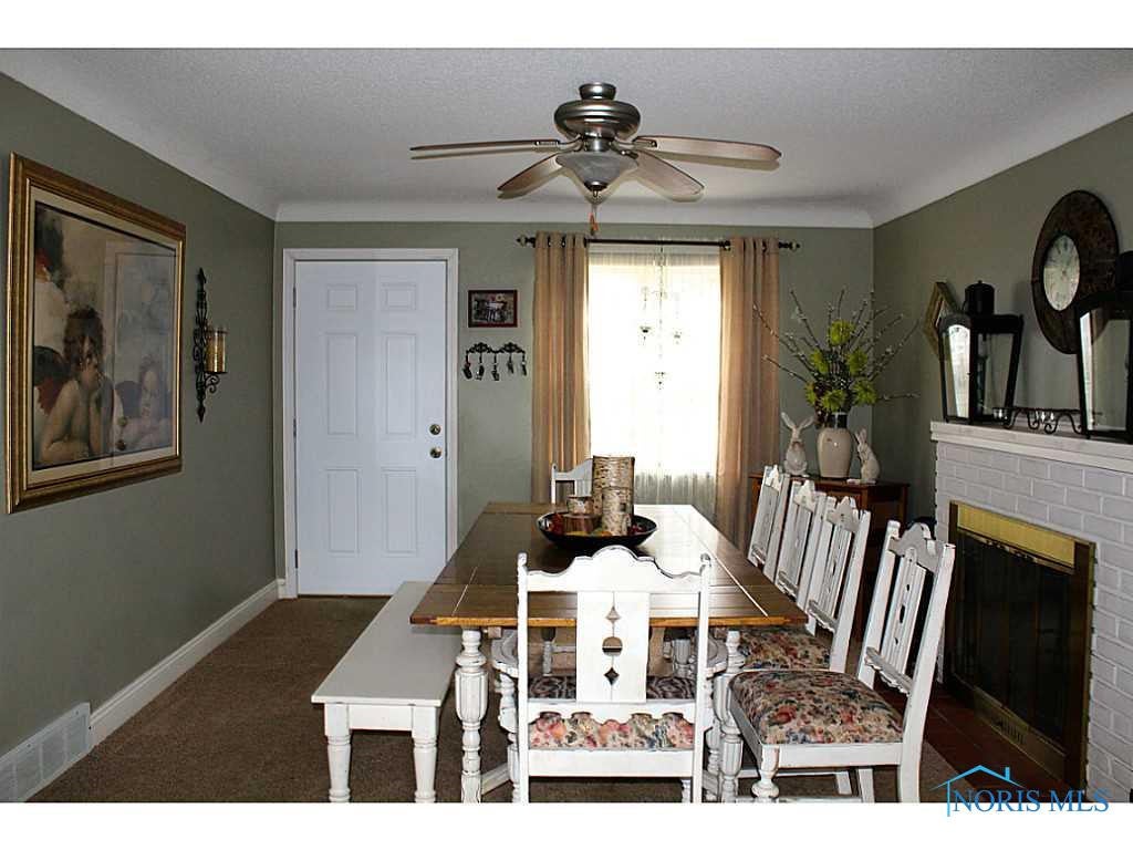 4117 Merriweather Road Toledo, OH 43623 - Photo 8 of 17 Dining Room.