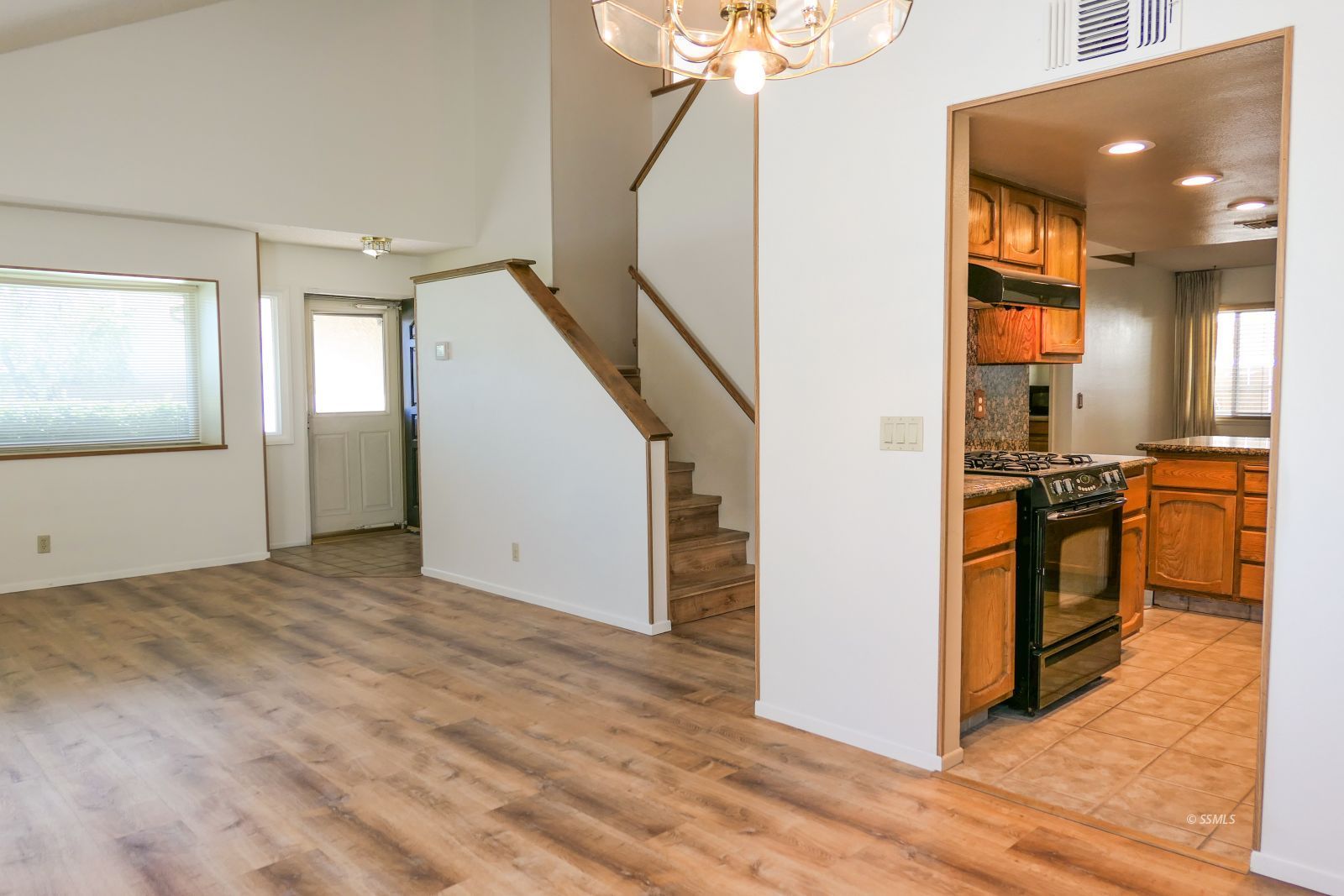 946 Roosevelt Street Ridgecrest, CA 93555 - Photo 7 of 50 Gallery Image 7