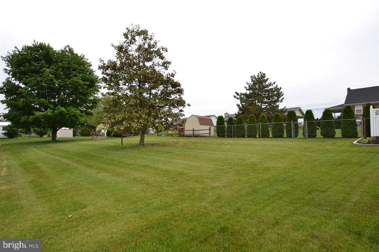 104 Hillside Road Hanover, PA 17331 - Photo 3 of 27 Gallery Image 3