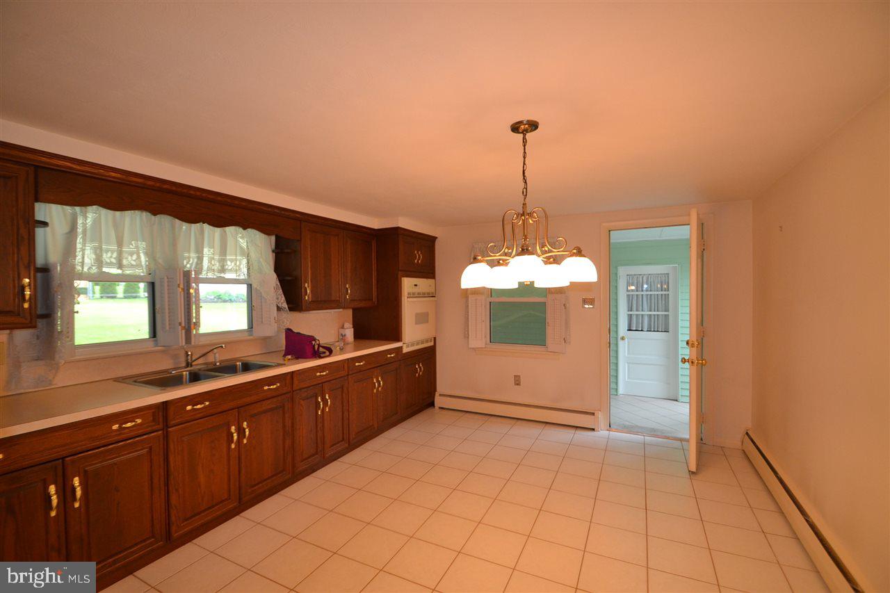 104 Hillside Road Hanover, PA 17331 - Photo 8 of 27 Gallery Image 8