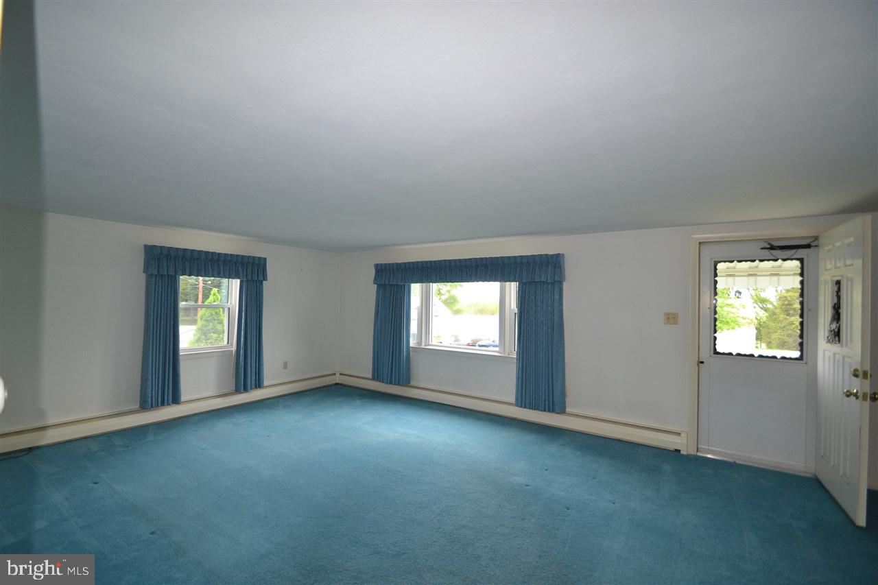 104 Hillside Road Hanover, PA 17331 - Photo 10 of 27 Gallery Image 10