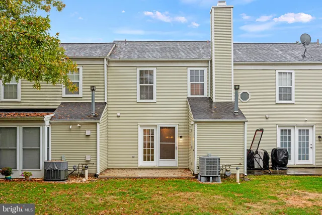 $1,950 | 2006 Wexford Road, Palmyra, PA 17078