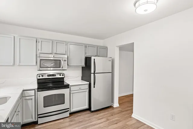 $1,950 | 2006 Wexford Road, Palmyra, PA 17078