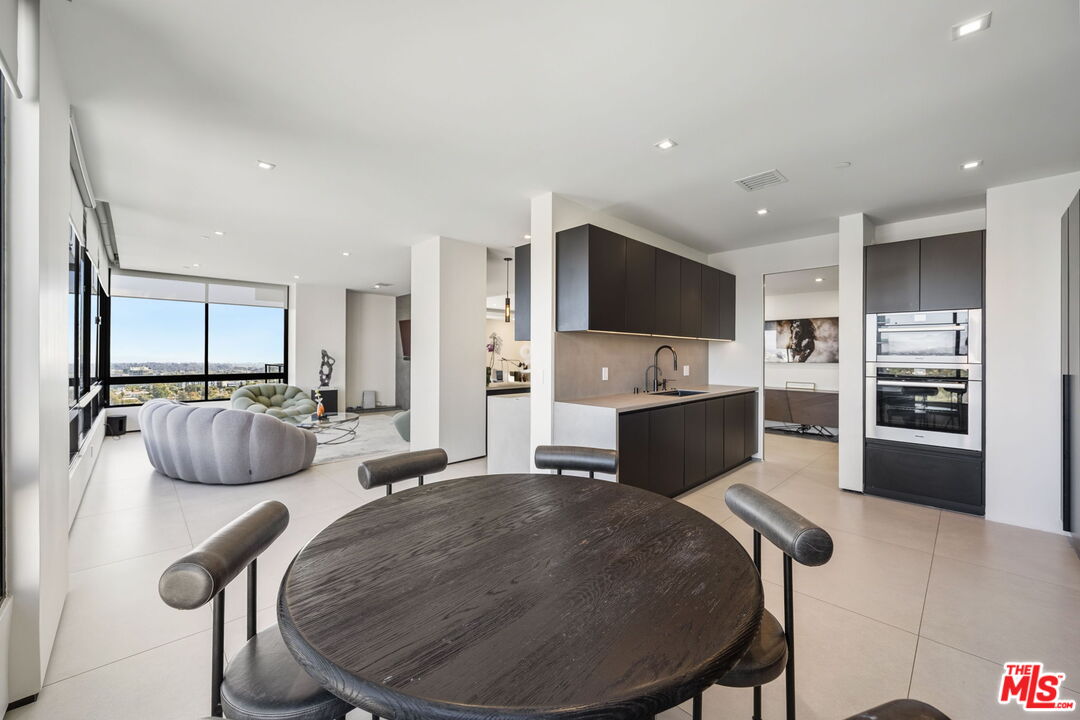 10350 Wilshire Boulevard, Unit 1203 Los Angeles, CA 90024 - Photo 26 of 69