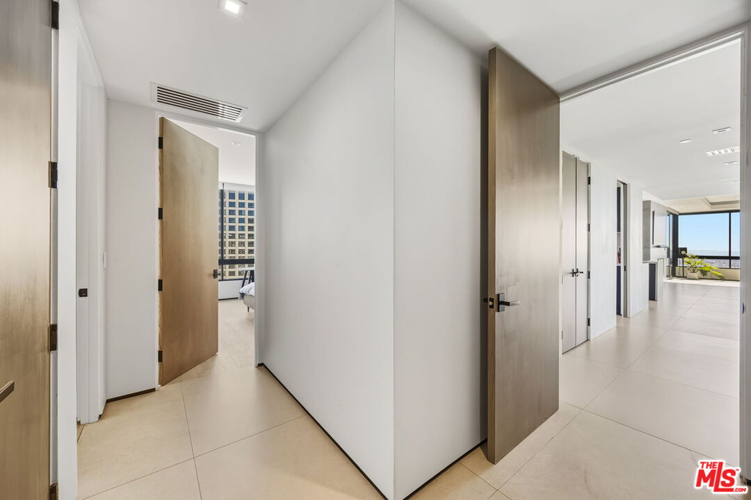 10350 Wilshire Boulevard, Unit 1203 Los Angeles, CA 90024 - Photo 27 of 69