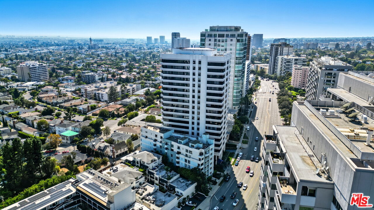 10350 Wilshire Boulevard, Unit 1203 Los Angeles, CA 90024 - Photo 66 of 69 an aerial view of city
