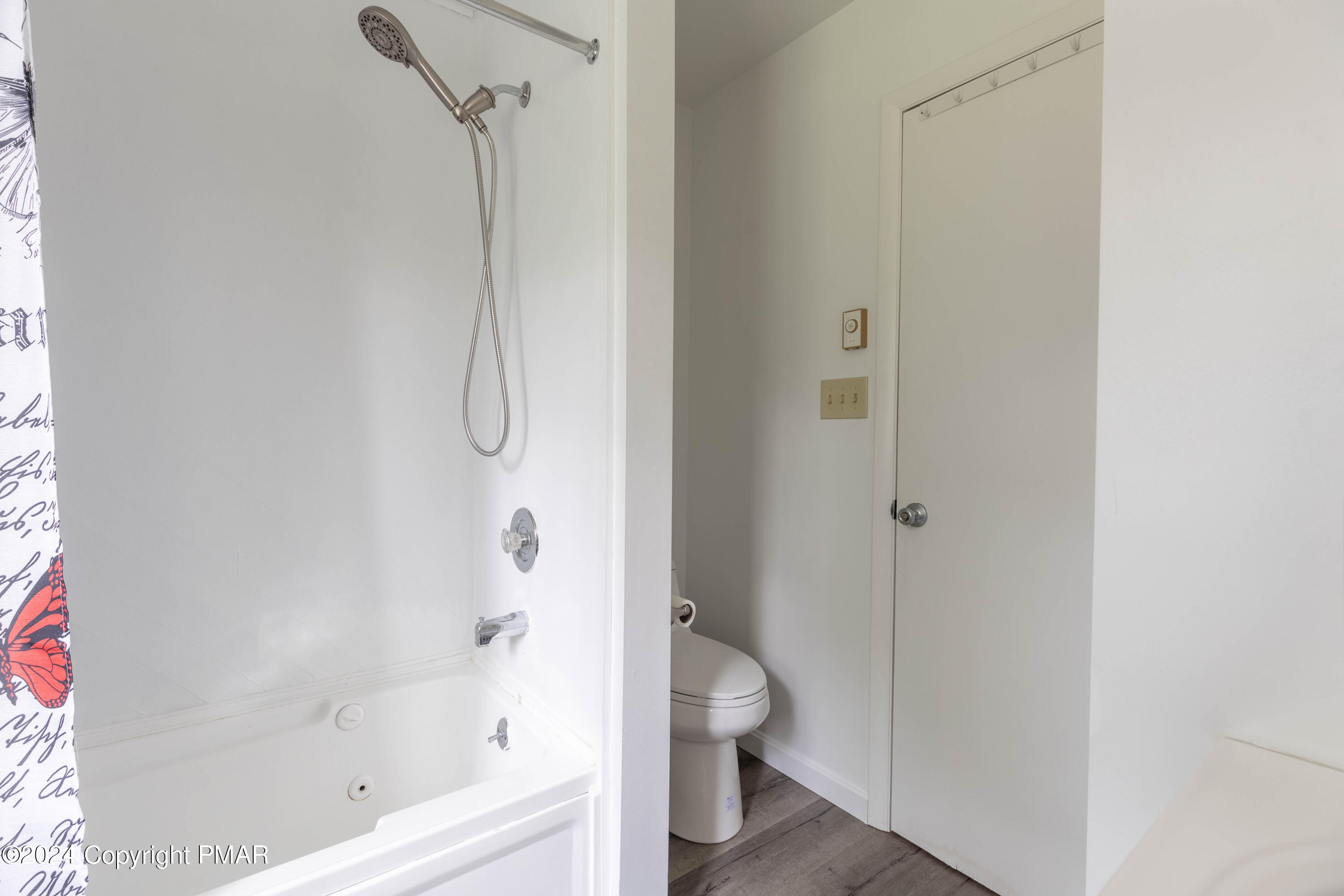 8143 Mayfair Road Tobyhanna, PA 18466 - Photo 13 of 46 First Floor-13