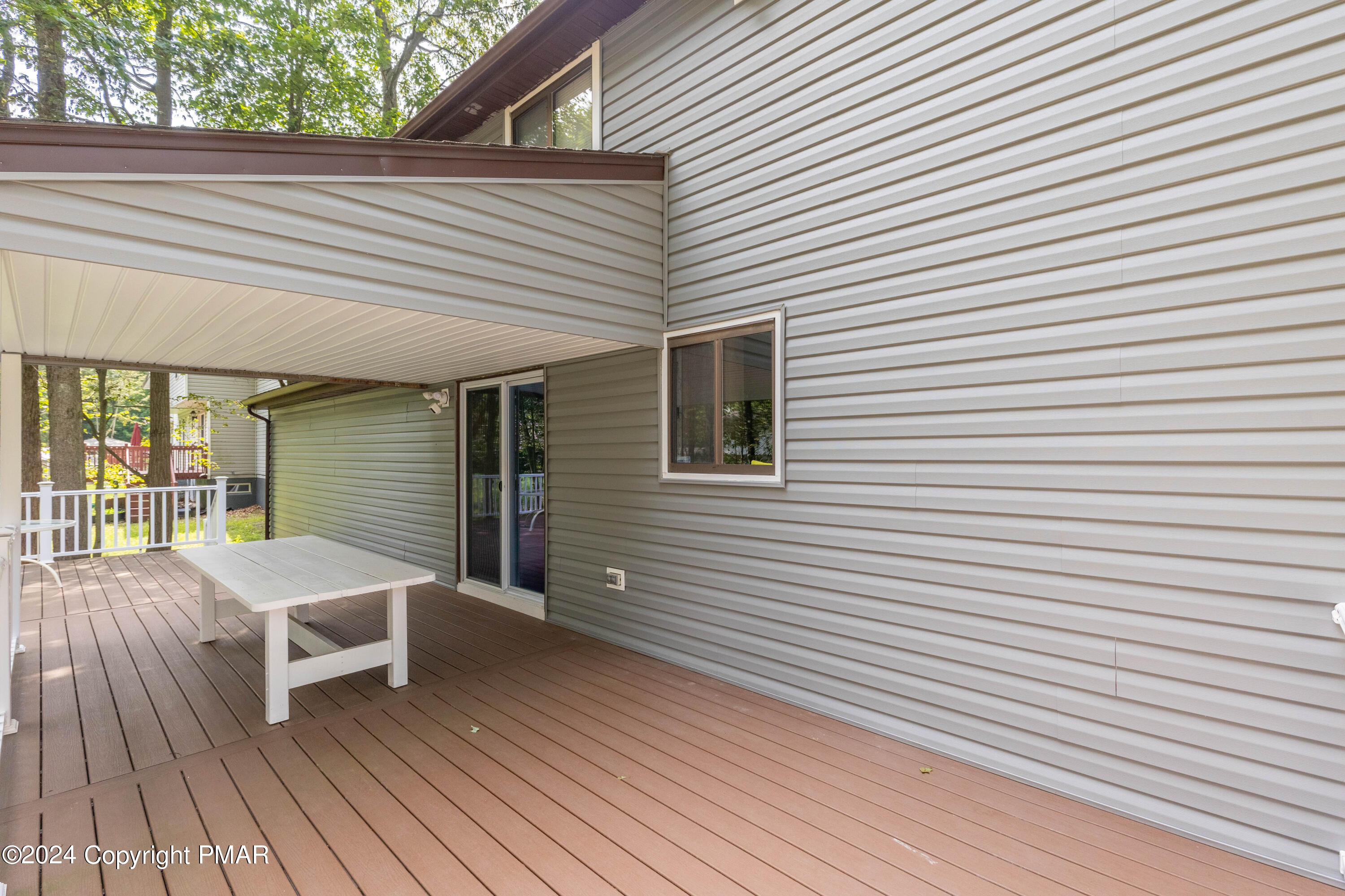 8143 Mayfair Road Tobyhanna, PA 18466 - Photo 33 of 46 Outside-16