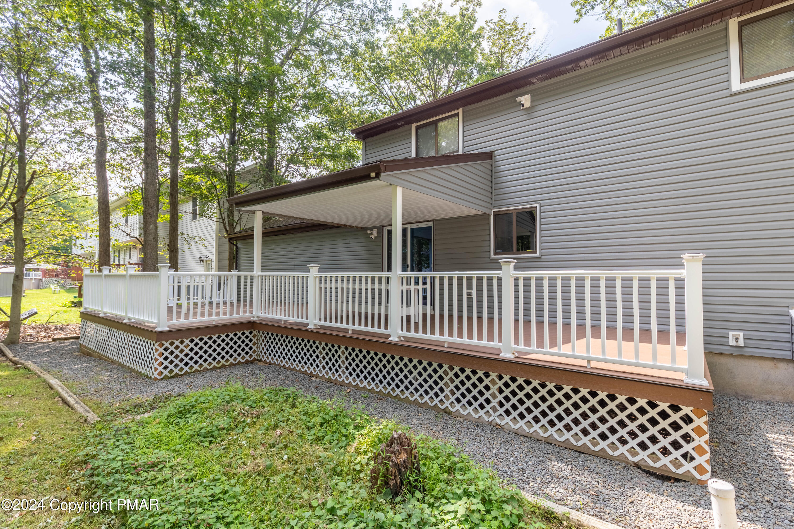 8143 Mayfair Road Tobyhanna, PA 18466 - Photo 36 of 46 Outside-12