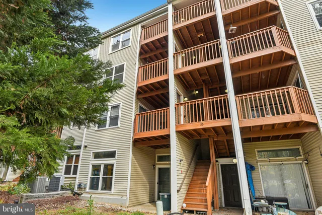 $237,500 | 20 Deer Run Court, Unit 514, Baltimore, MD 21227