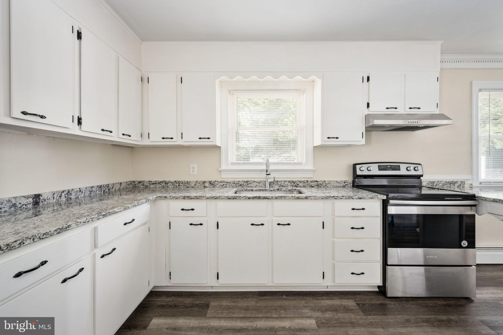 201 Rumford Road Fredericksburg, VA 22405 - Photo 8 of 49