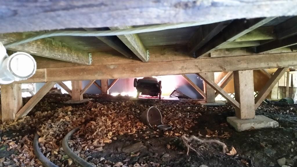 29 Salmon Ledge Road Rangeley, ME 04970 - Photo 19 of 28 open crawl space under house.