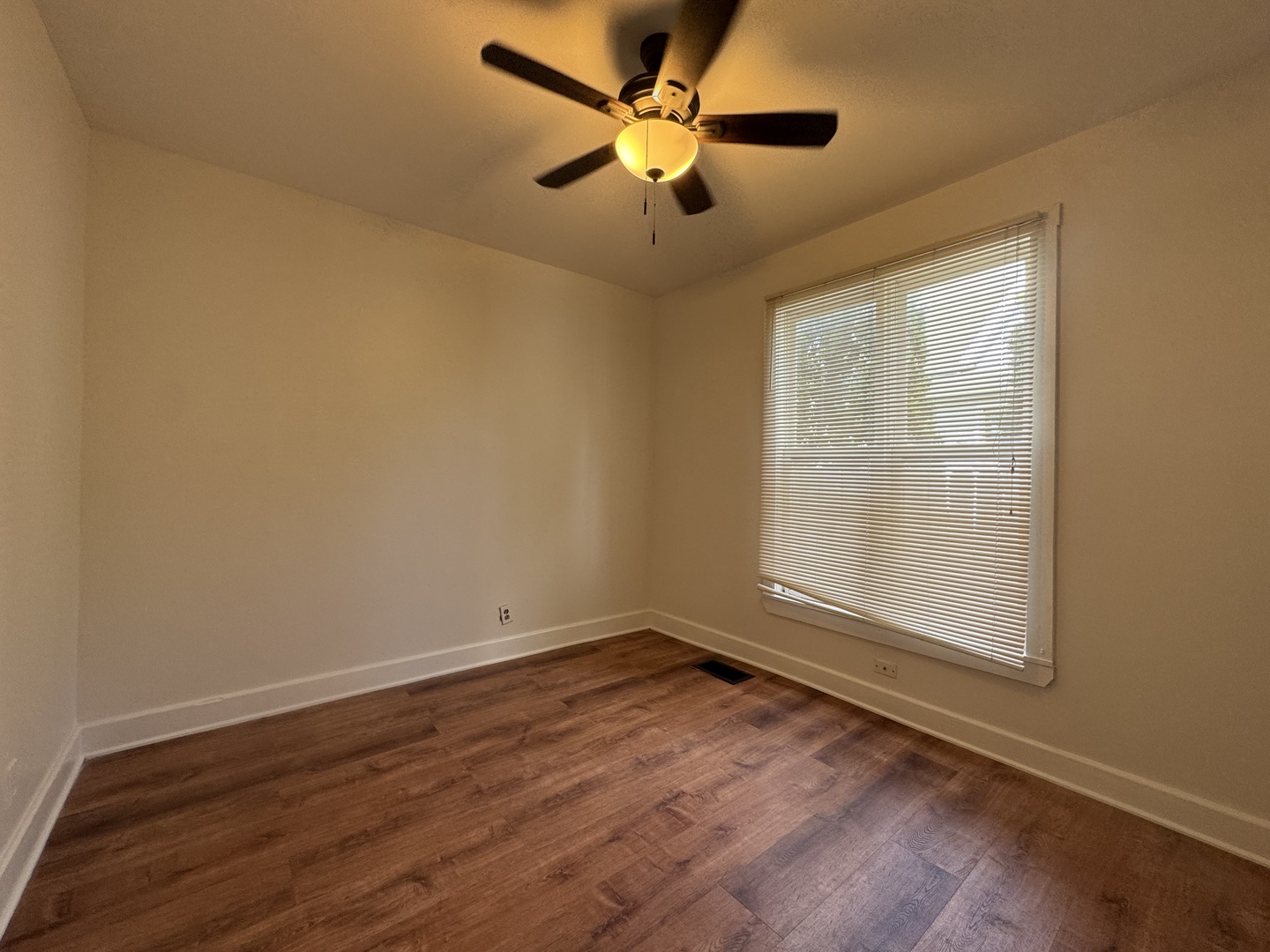 370 Bent Street, Unit 1 Elgin, IL 60120 - Photo 6 of 7