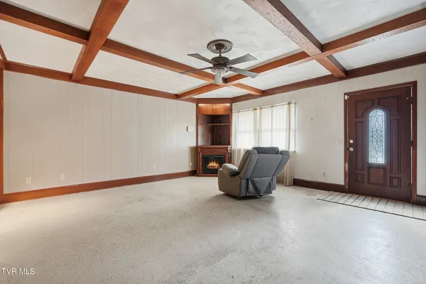 $238,000 | 220 Market Street, Clintwood, VA 24228