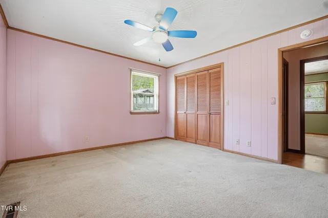 $265,000 | 220 Market Street, Clintwood, VA 24228