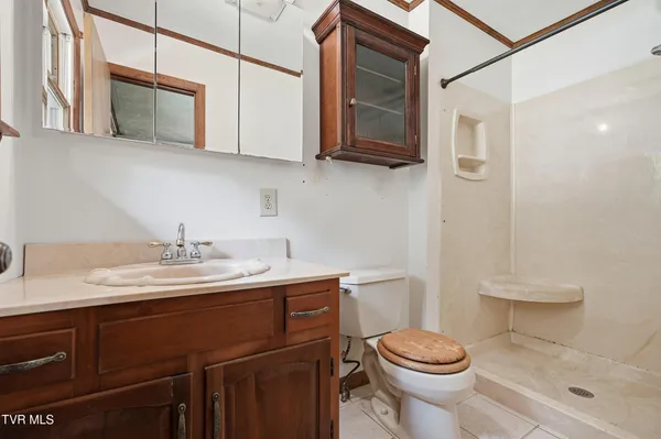 $238,000 | 220 Market Street, Clintwood, VA 24228