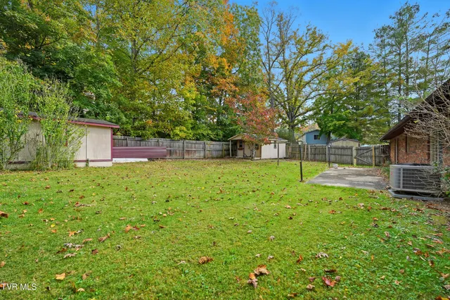 $265,000 | 220 Market Street, Clintwood, VA 24228