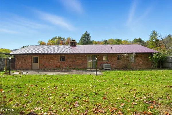 $238,000 | 220 Market Street, Clintwood, VA 24228