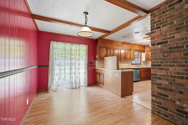 $238,000 | 220 Market Street, Clintwood, VA 24228