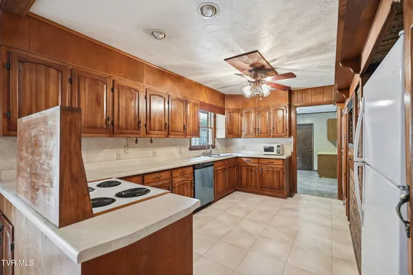 $238,000 | 220 Market Street, Clintwood, VA 24228