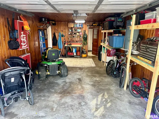 $130,000 | 107 East Michigan Avenue, Jacksonville, IL 62650