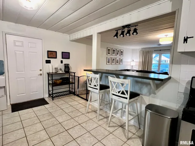 $130,000 | 107 East Michigan Avenue, Jacksonville, IL 62650