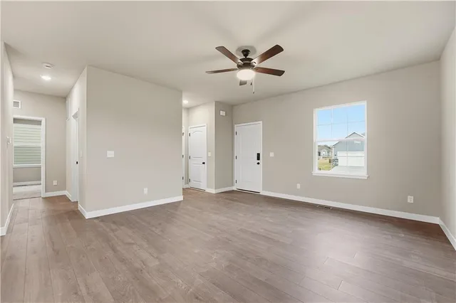 $337,852 | 12428 South Aspen Lane, Lee's Summit, MO 64086