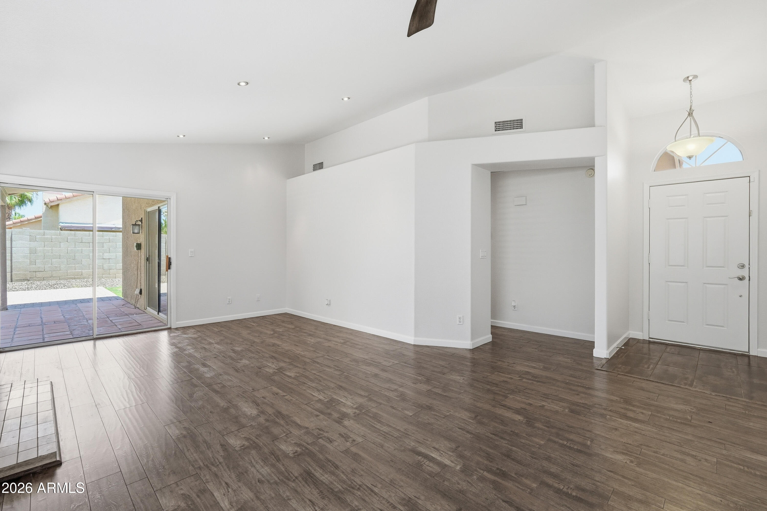 4326 East Desert Trumpet Road Phoenix, AZ 85044 - Photo 3 of 23