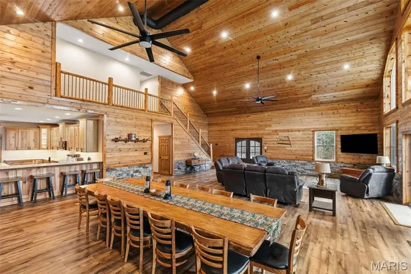 $4,299,000 | 13285 Highway 45, New Burnside, IL 62967