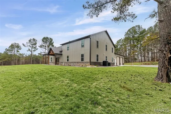 $4,299,000 | 13285 Highway 45, New Burnside, IL 62967