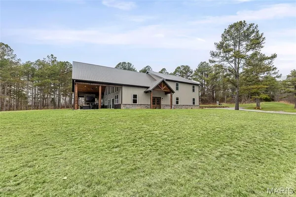 $4,299,000 | 13285 Highway 45, New Burnside, IL 62967