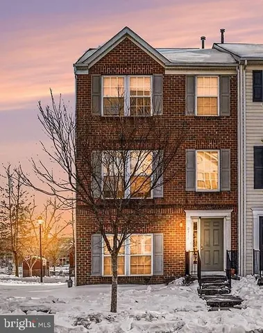 $359,900 | 9713 Luguna Road, Baltimore, MD 21220