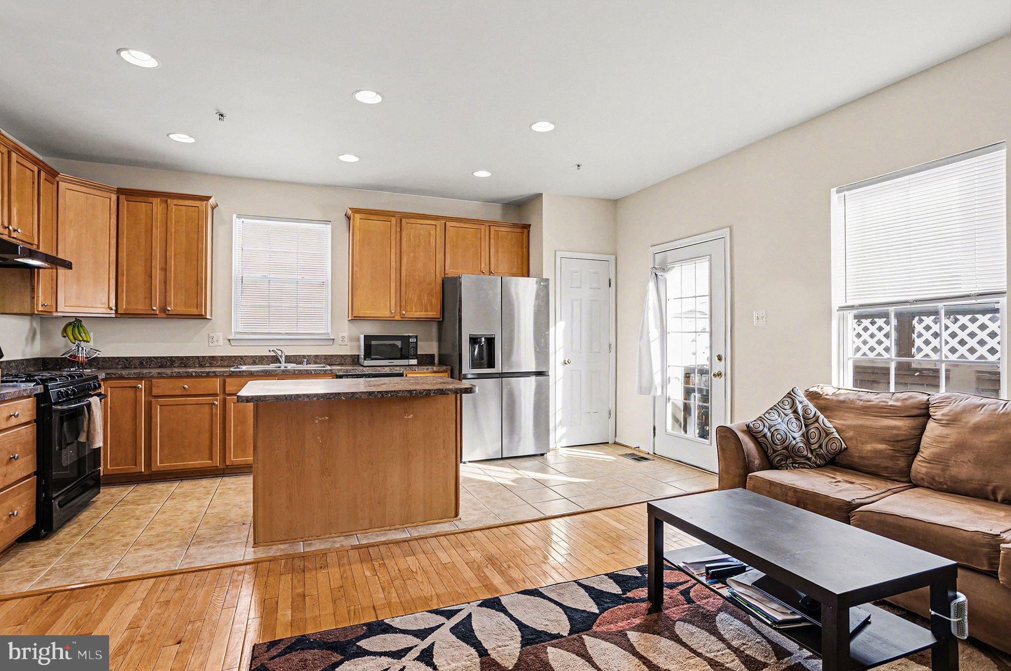 9713 Luguna Road Baltimore, MD 21220 - Photo 11 of 37