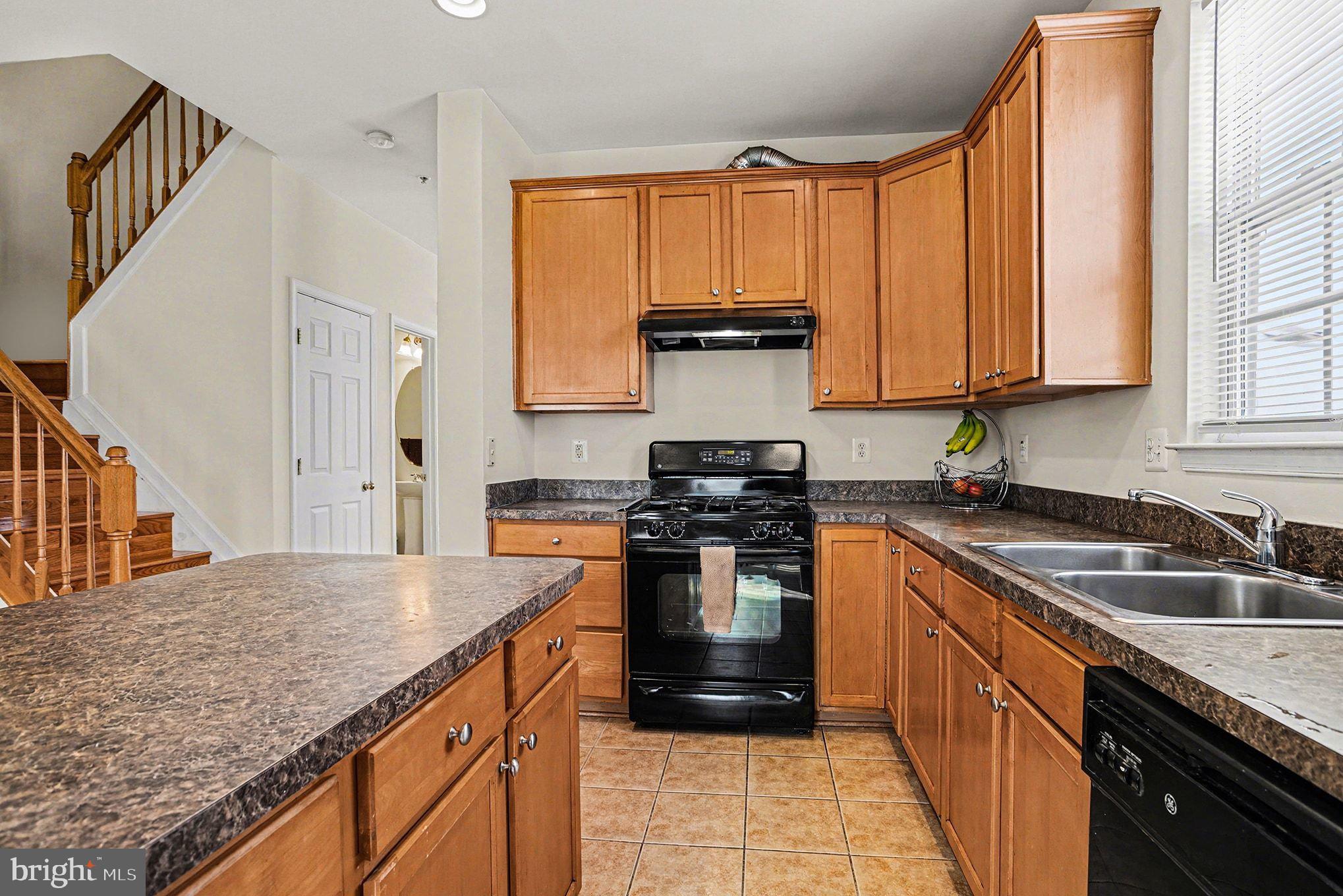 9713 Luguna Road Baltimore, MD 21220 - Photo 10 of 37